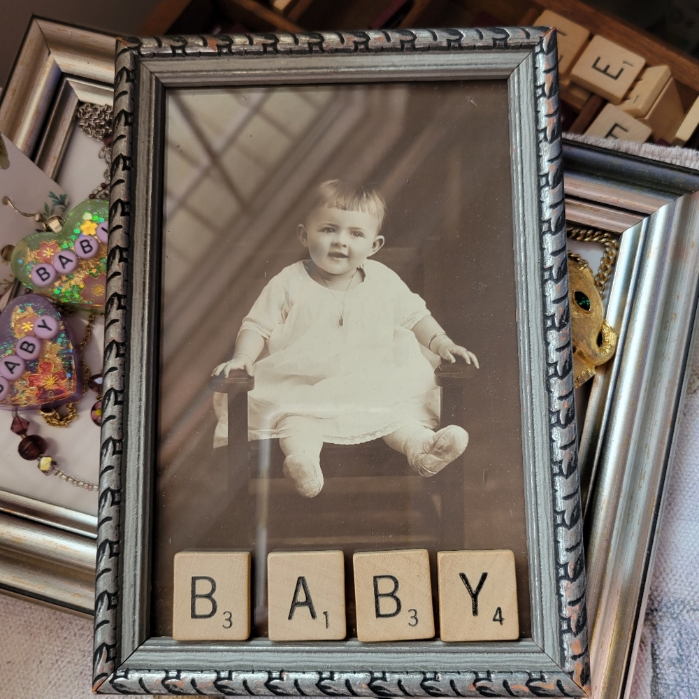 Vintage Framed Baby Photo ~ Victorian ~ Adorable!